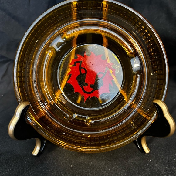 Vintage Amber Glass Red Lion Ashtray - Picture 4 of 4